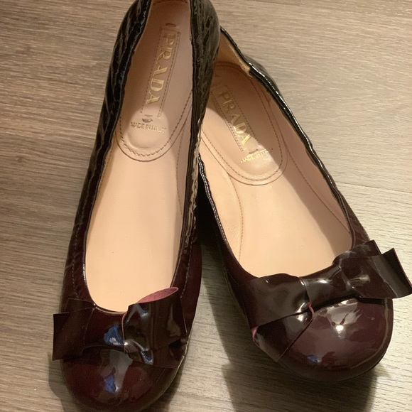 Prada Flats - Barely Worn - Picture 2 of 6